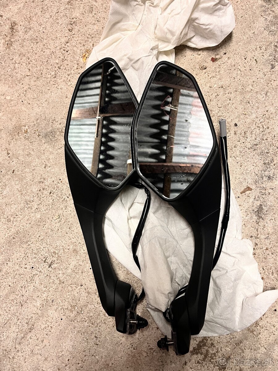 Yamaha R3 / Yamaha R6 - 2