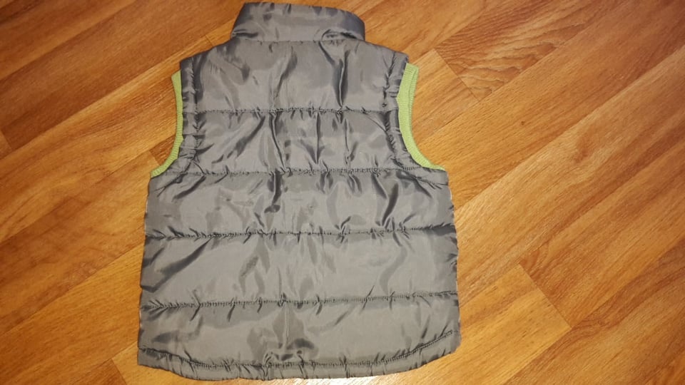 chlapcenska vesta 2-4roky - 2