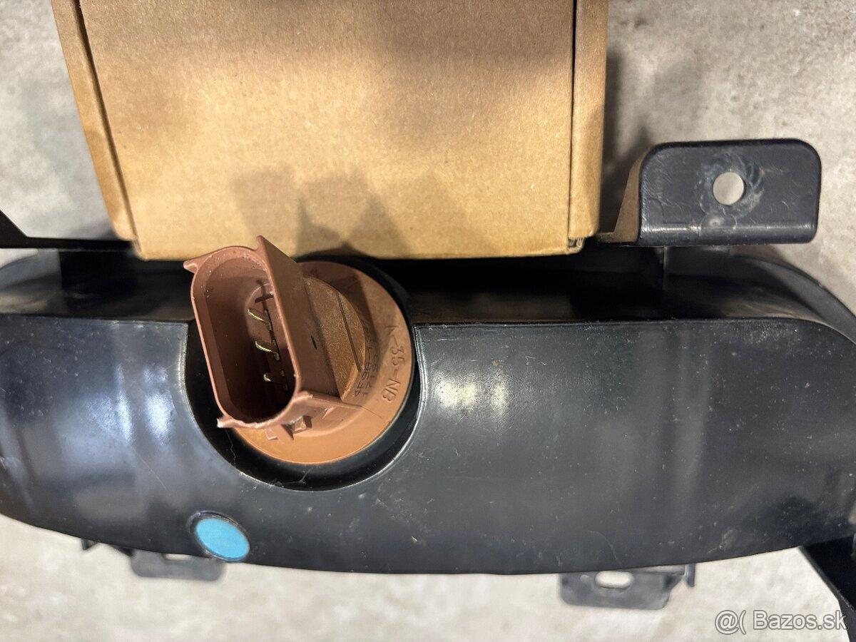 Predám cúvacie svetlo na Ford Mustang - 2