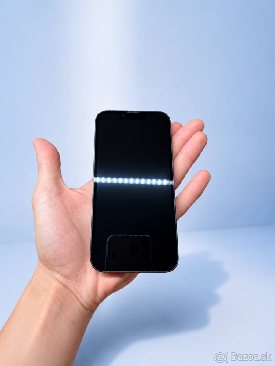 iPhone 17e - 2