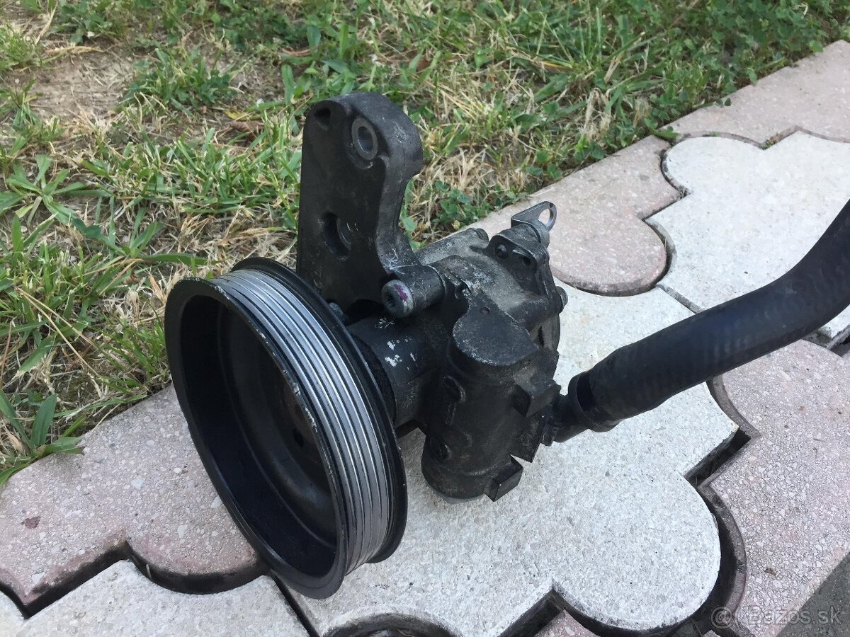Servo čerpadlo BMW E90 N47D20C - 2