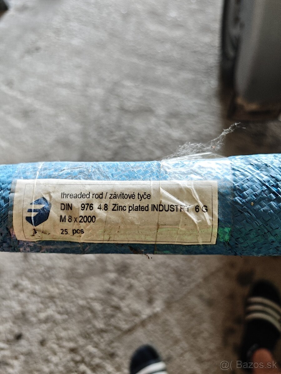 Závitova tyč M8 x 2000mm 1,3€ - 2