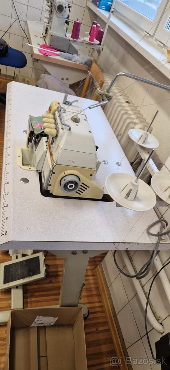 Siruba 747-f overlock - 2