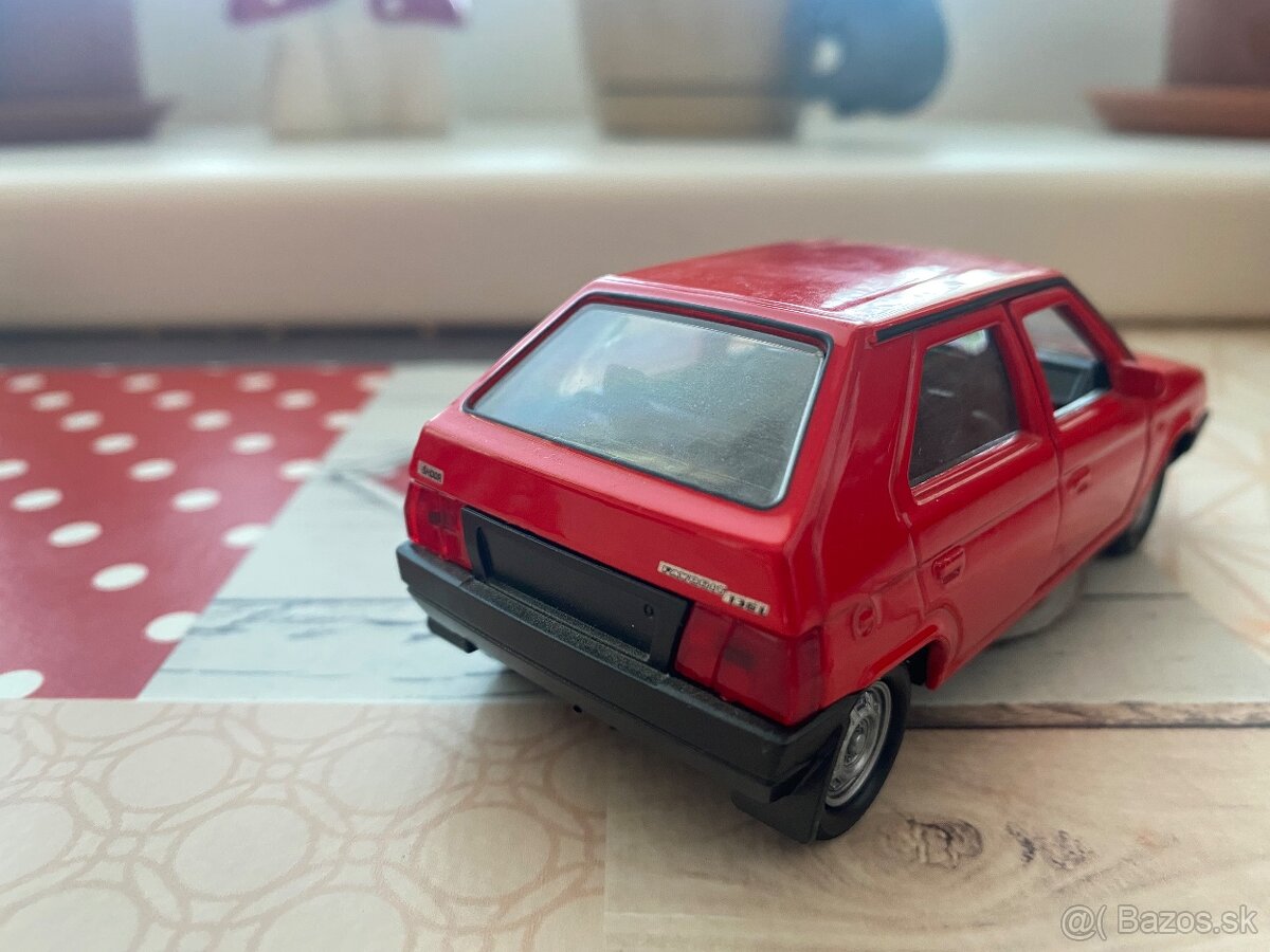 Autíčka Škoda - 2