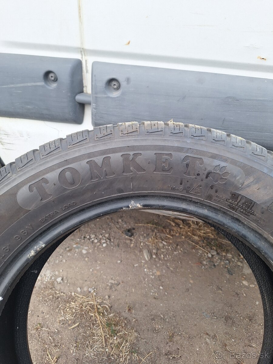 4ks pneumatik 205/60R16 - 2