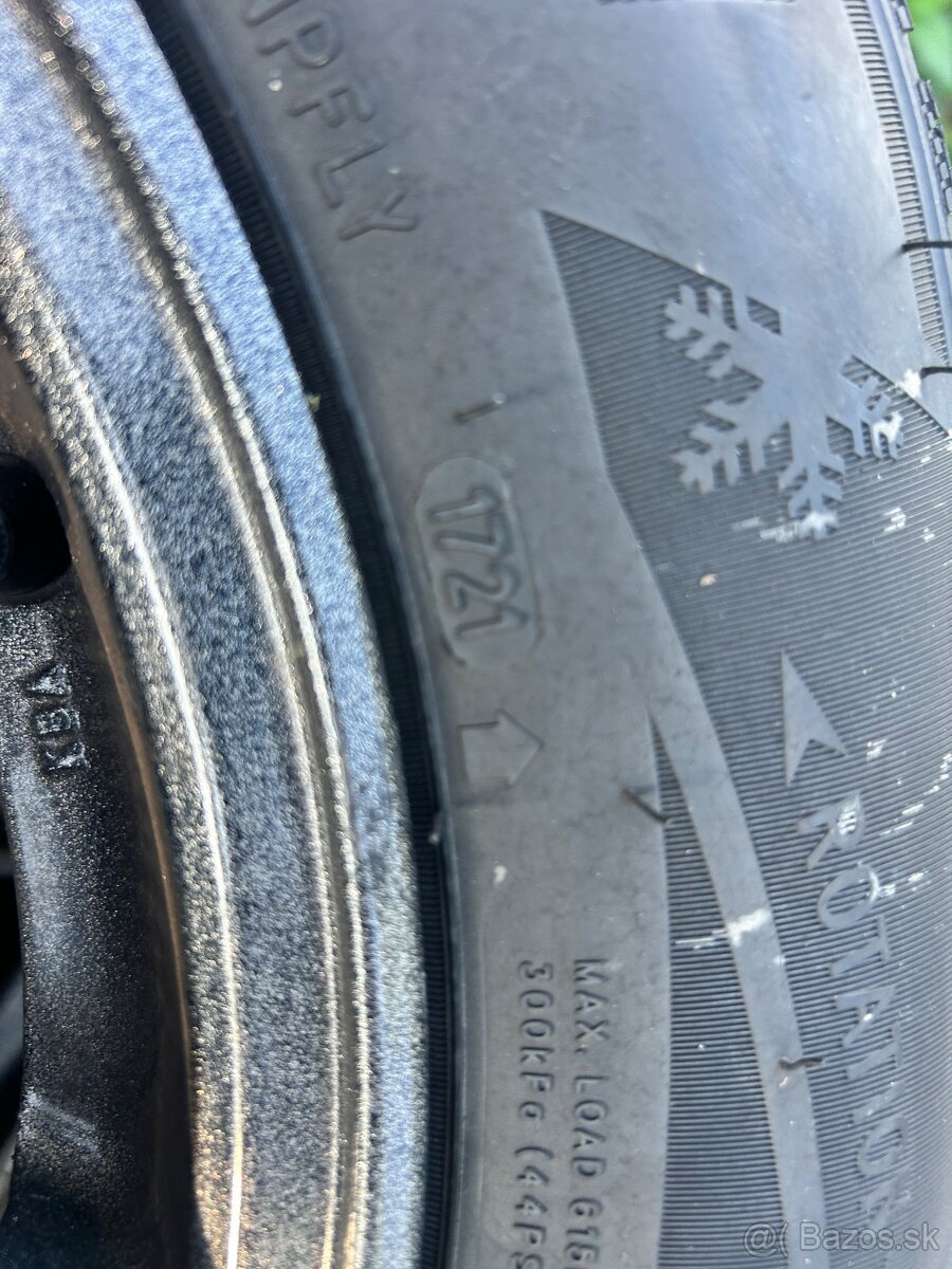 Zimne pneu 195/65 R15 - 2