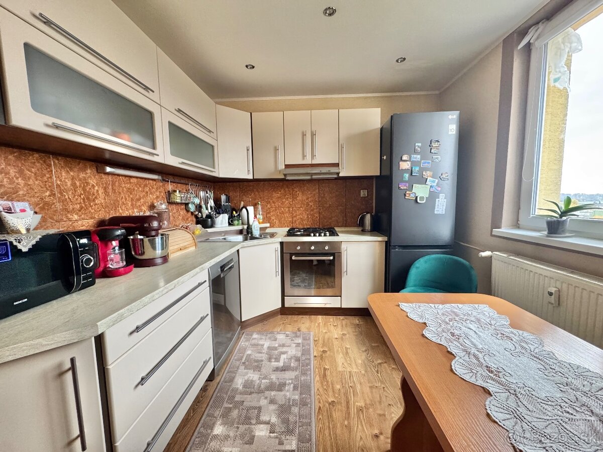 3 izbový zrekonštruovaný byt na Sídlisku Sever, Trebišov - 2