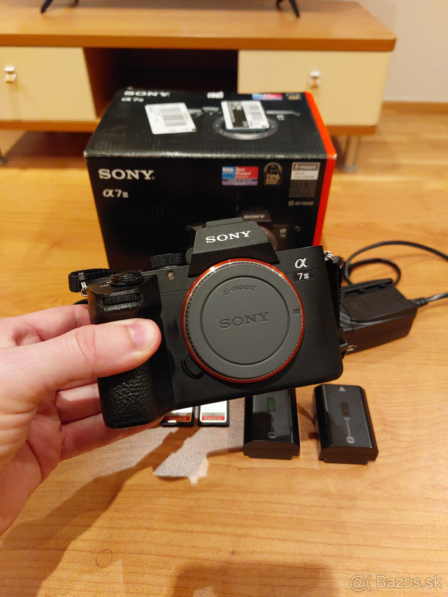 SONY A7 III - ako nový - 2
