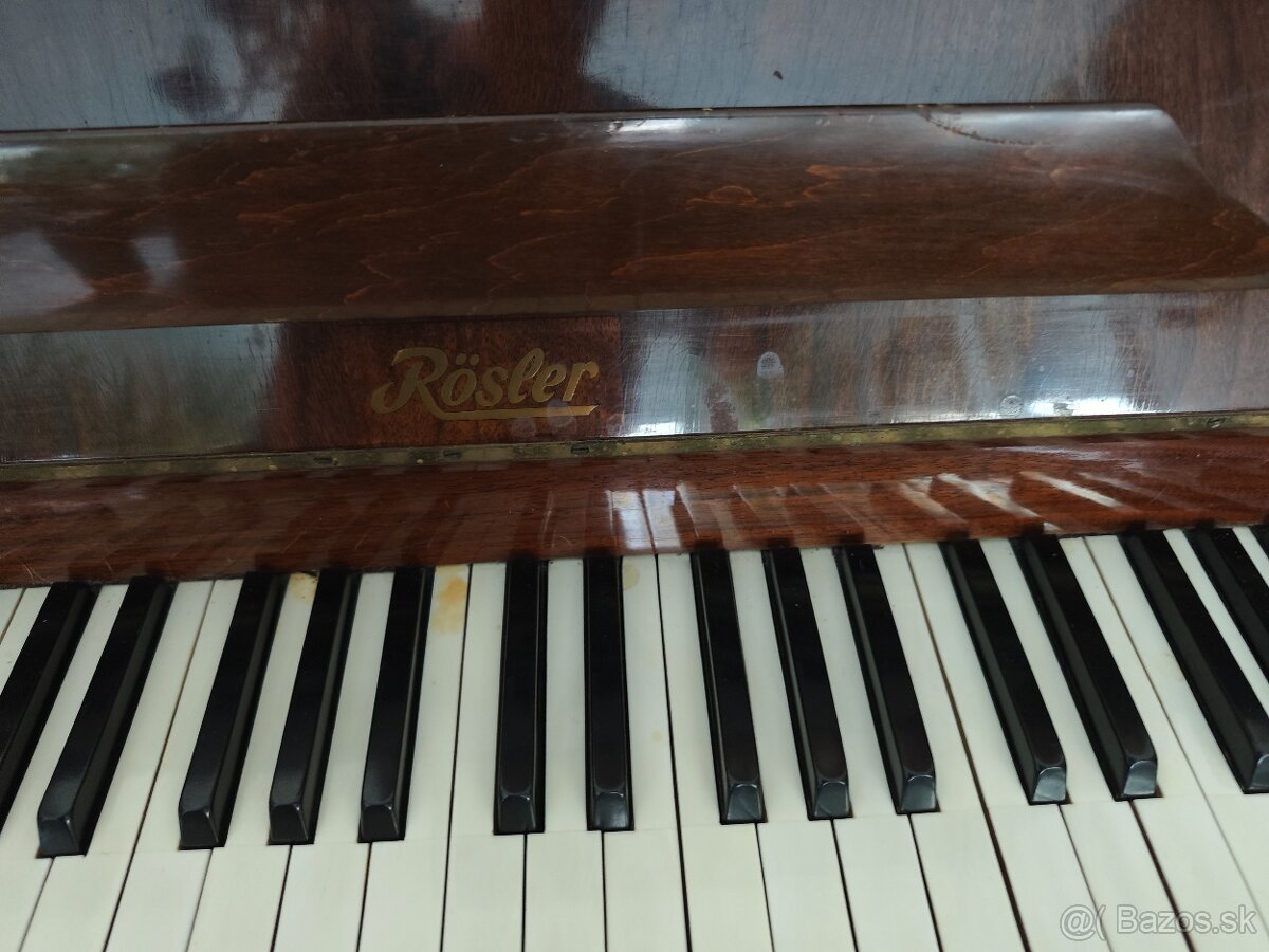 Piano Rösler. - 2