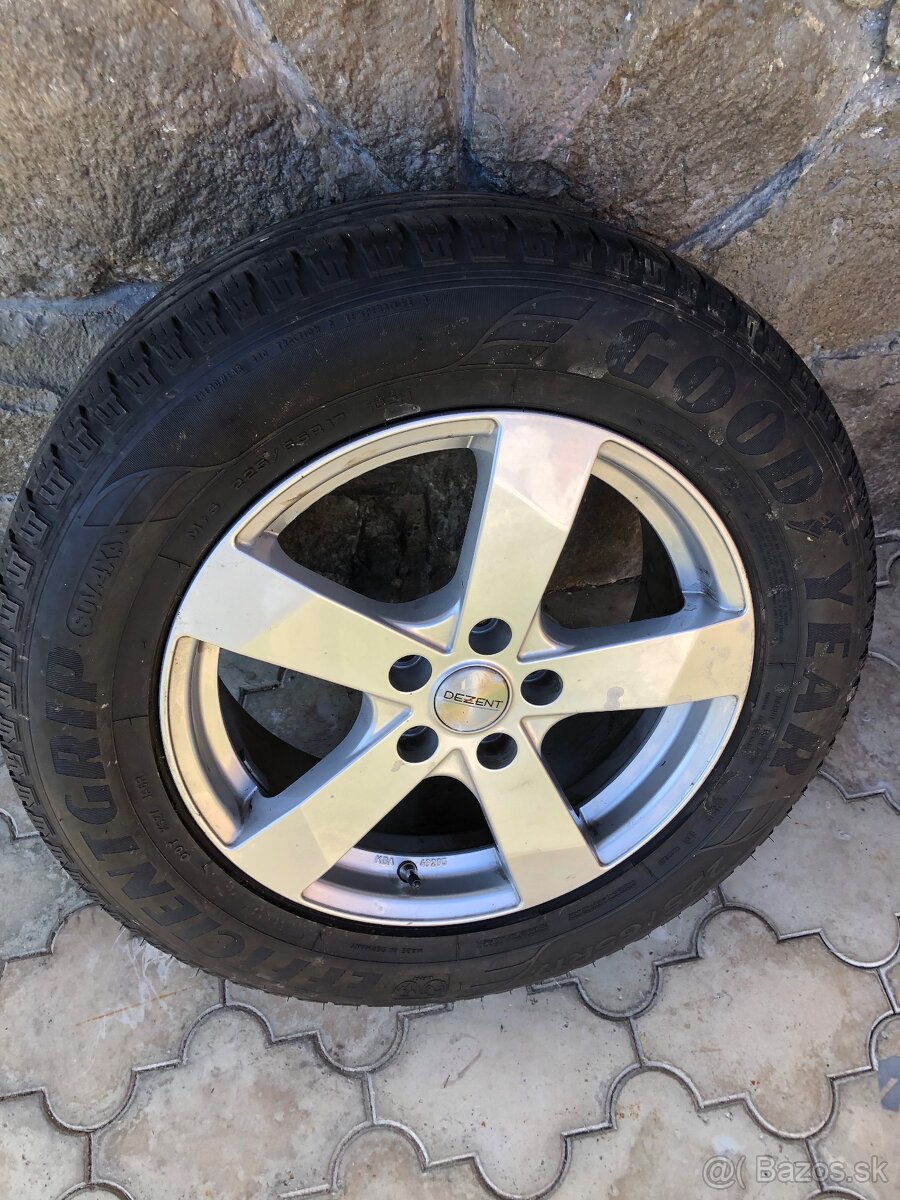 Elektróny s pneumatikami R17 225/65 M + S - 2