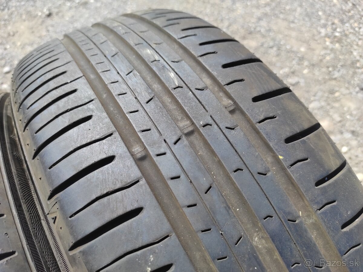 Letné pneu 205/55 R16 Falken - 2