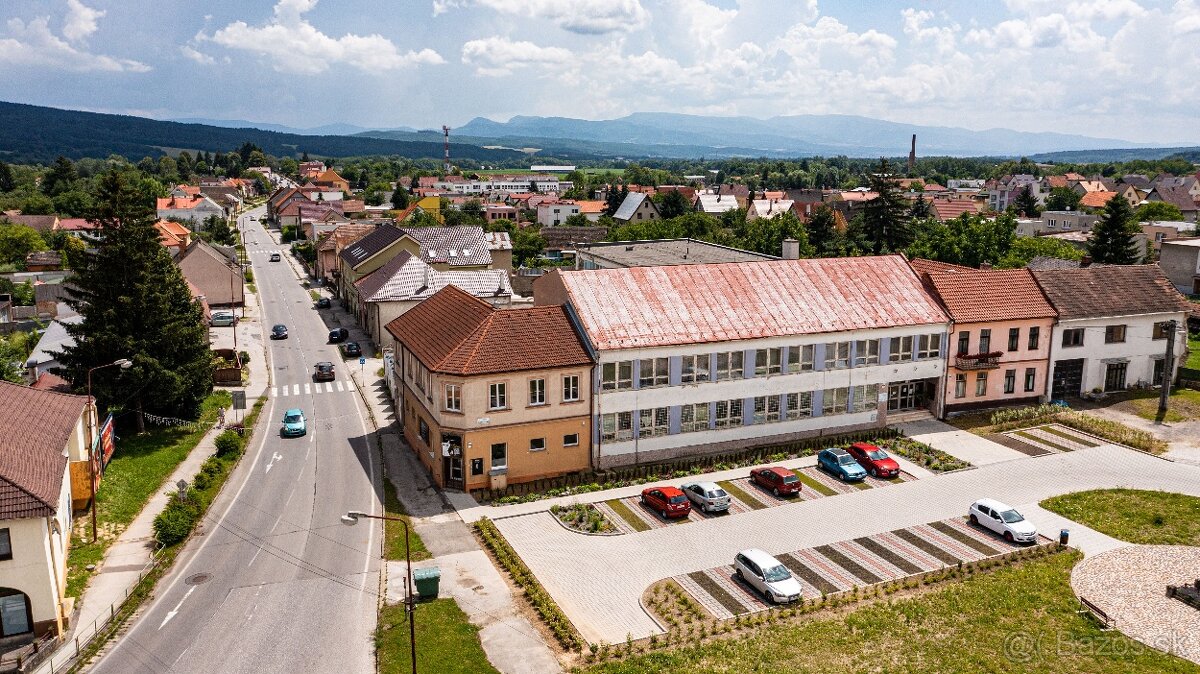 Komerčná budova Nitrianske Pravno - 2