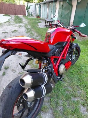 Ducati Streetfighter-S - 2