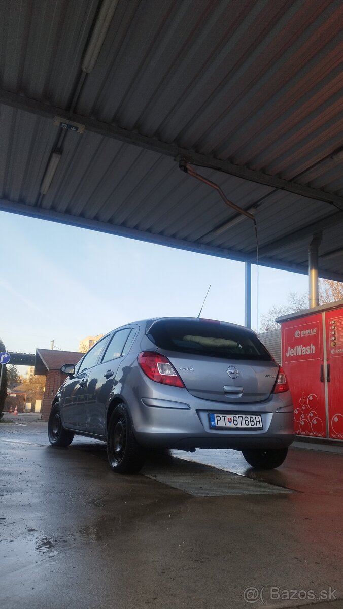 Opel corsa D 1.3 cdti - 2
