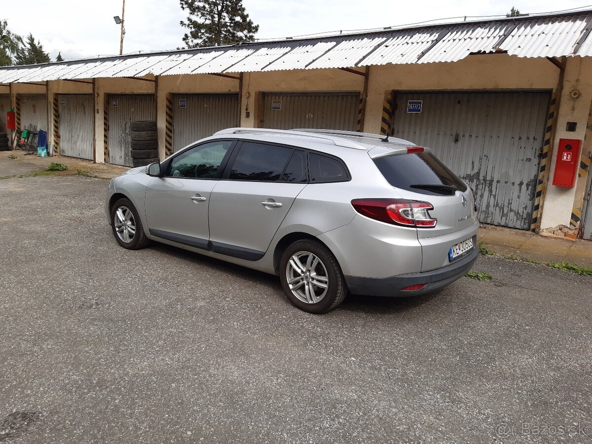 Predam Renault Megane III - 2