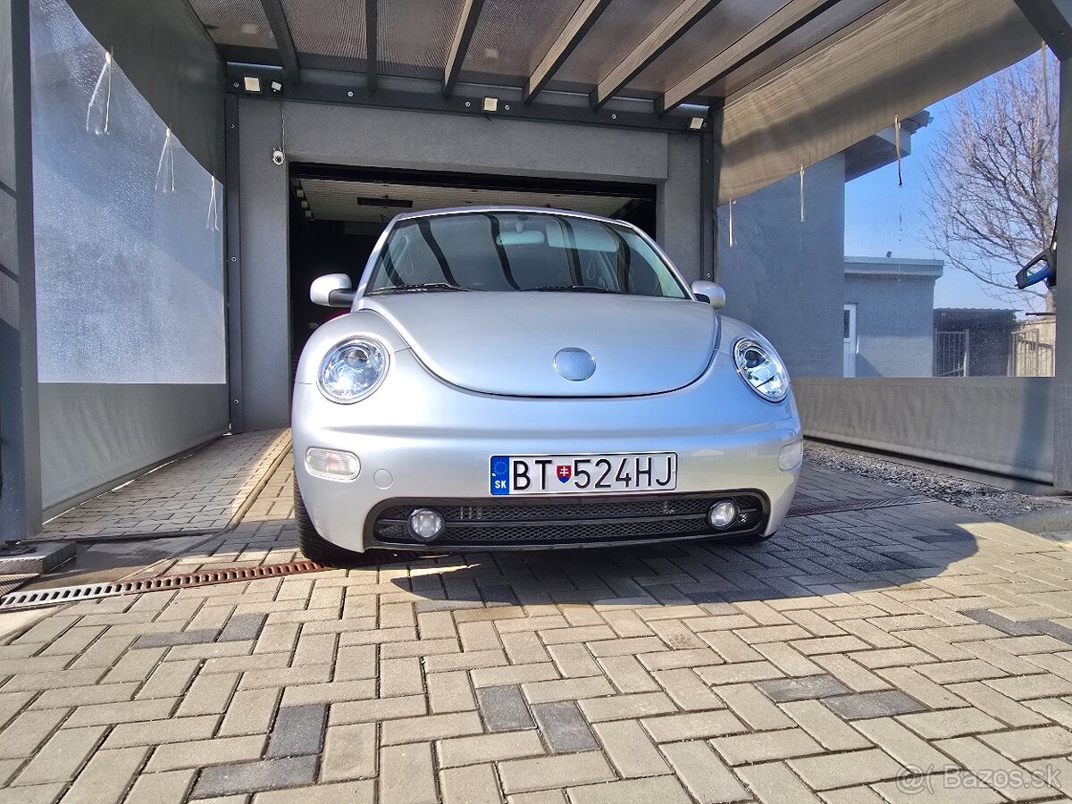 Volkswagen New Beetle - 2