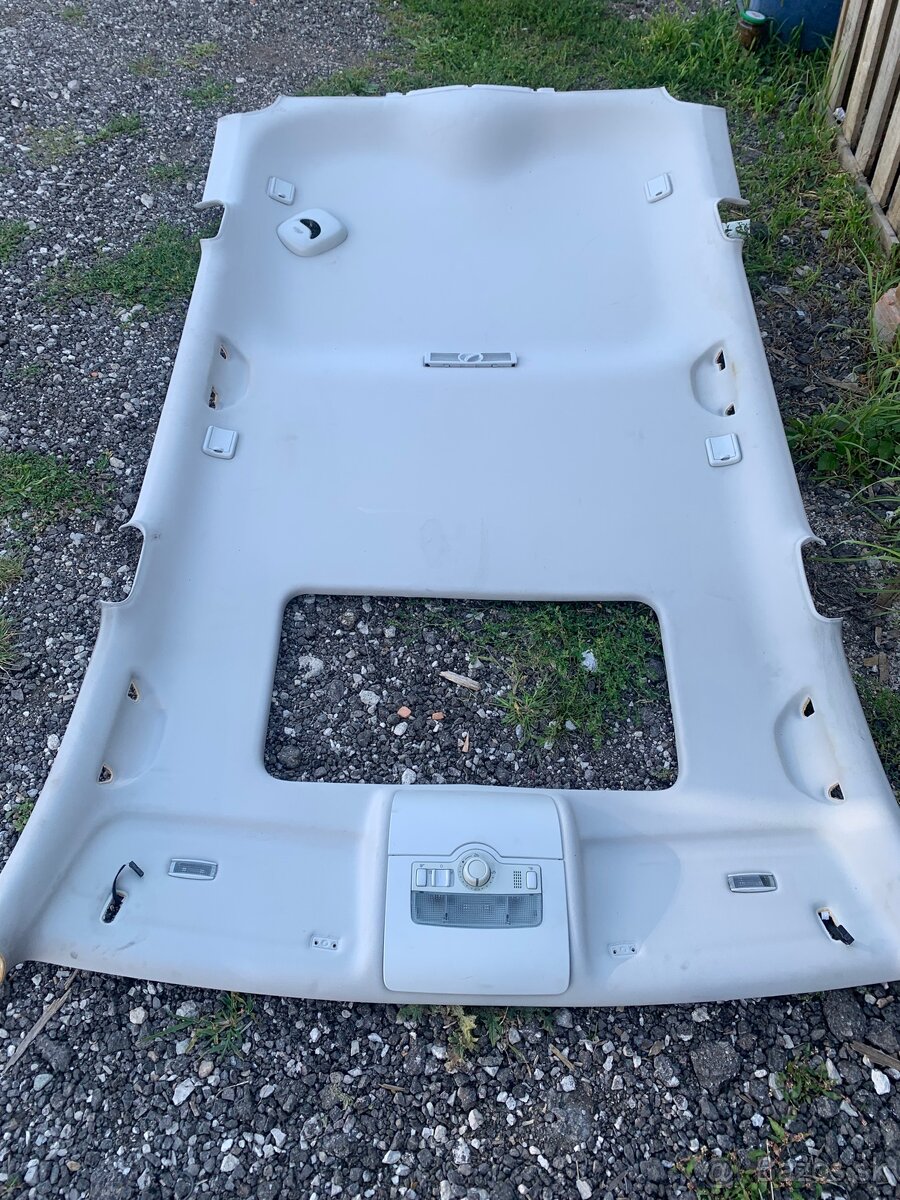 Predam stresny tapacir VW Touran - 2