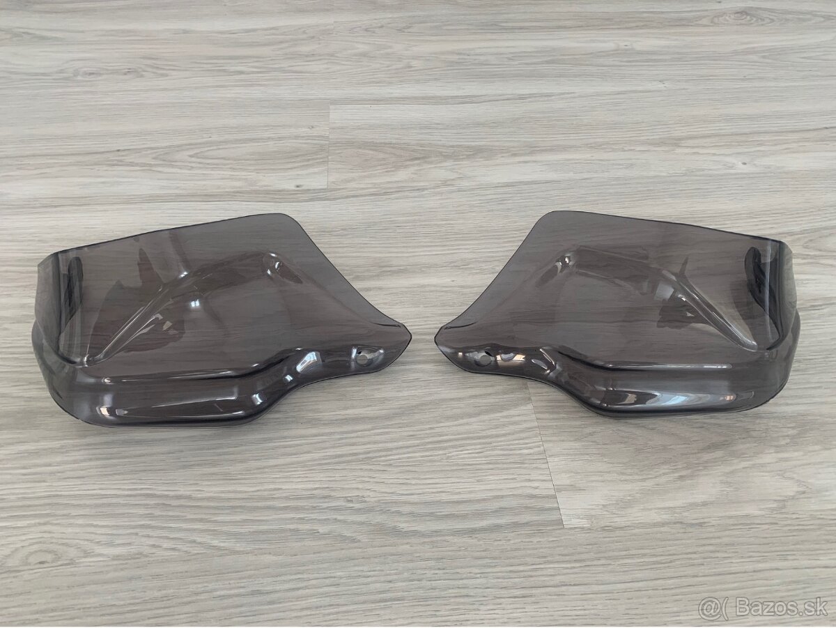 Deflektor na riaditka BMW - 2
