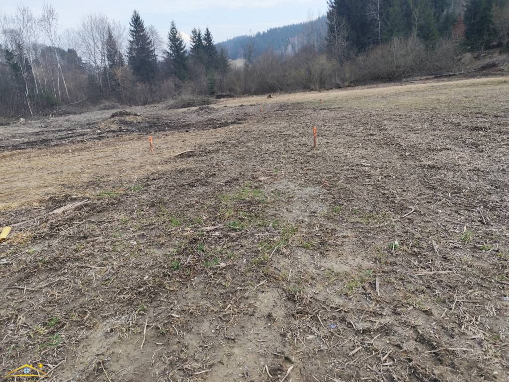 Predaj:Rovinatý stavebný pozemok v obci Raková(301-P) - 2