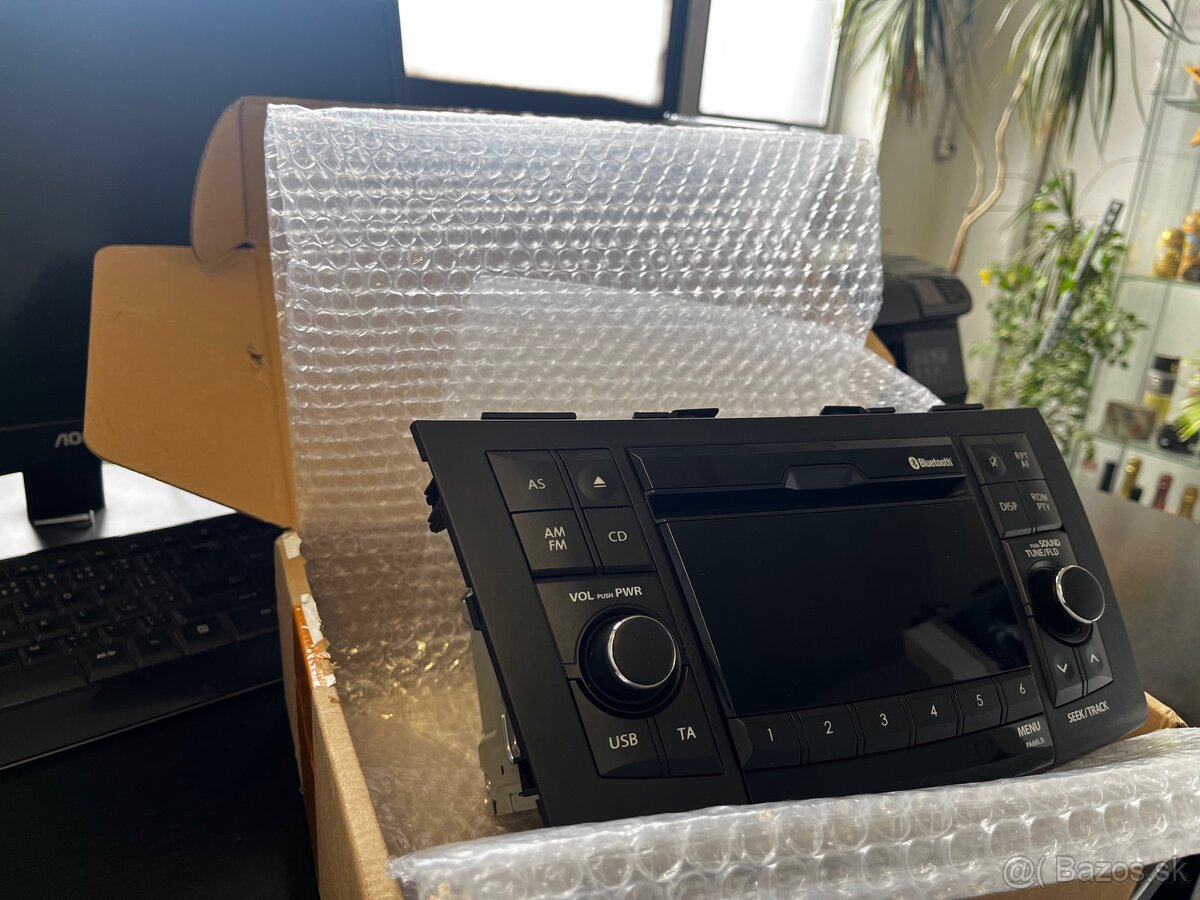 Suzuki Swift4 originálne rádio s Bluetooth - 2