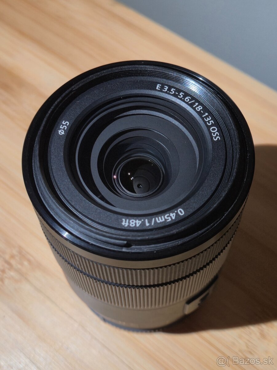 Sony E 18 - 135 mm f/3,5 - 5,6 OSS - 2