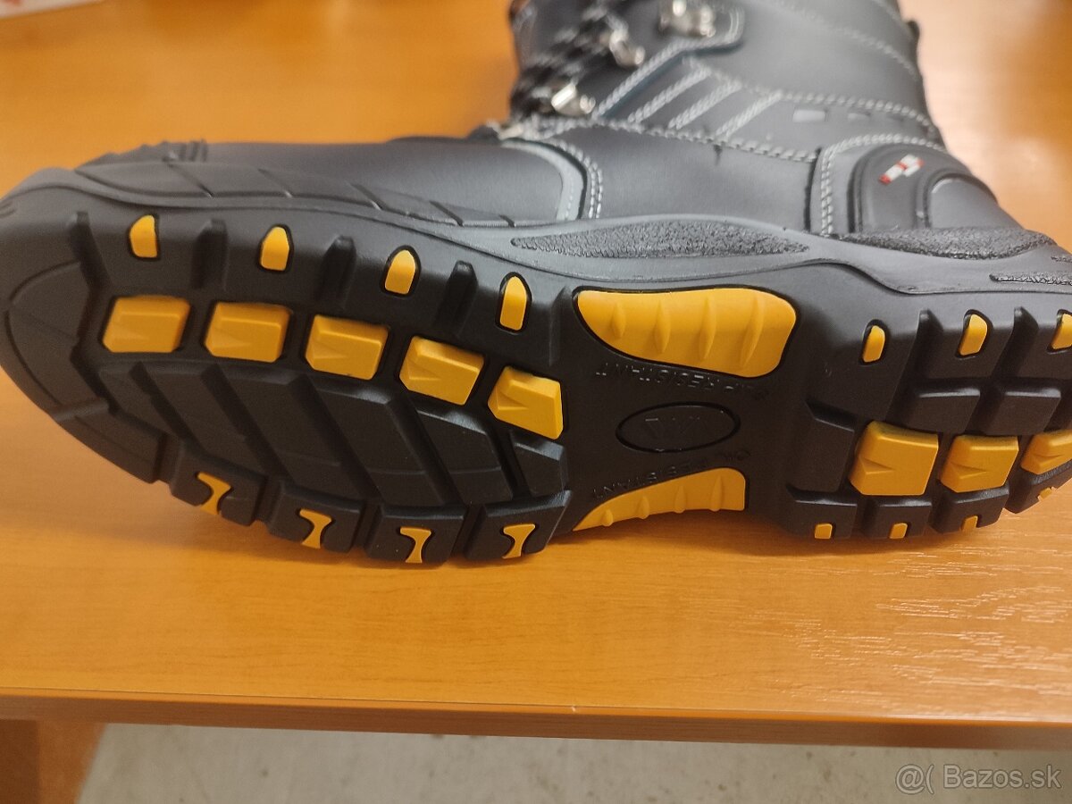 Zimná pracovná obuv - 2