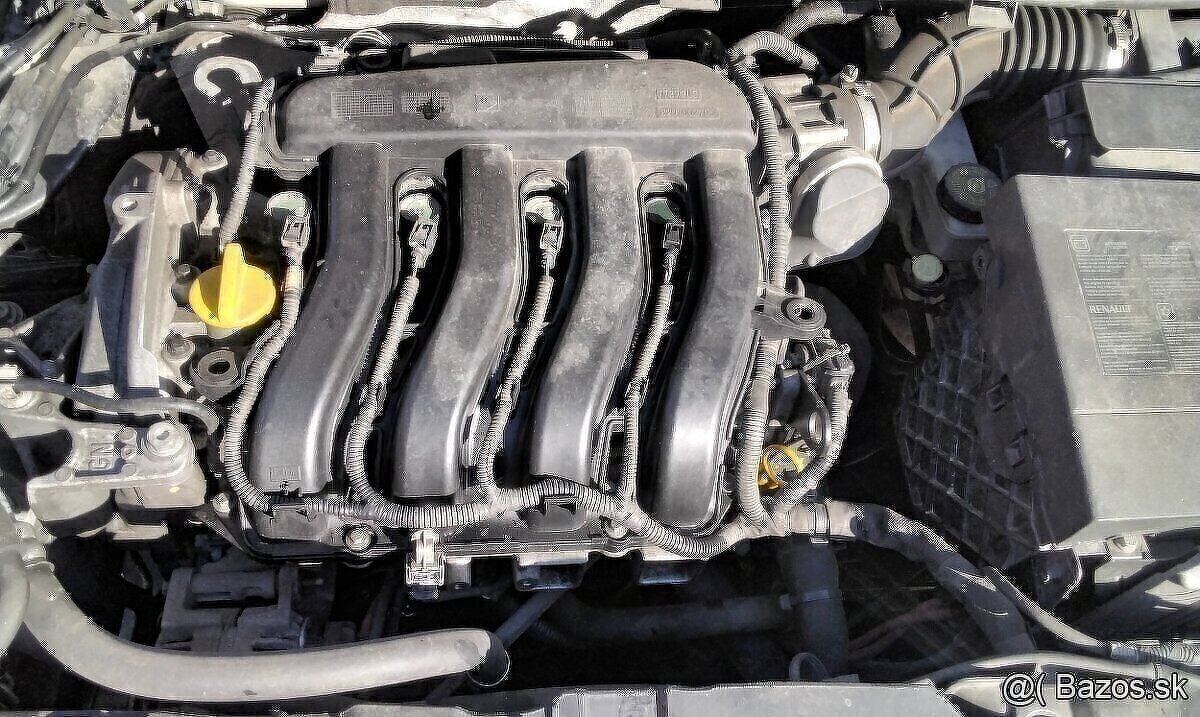 MOTOR K4MV8 Renault Fluence 1.6 2015 DVERE, predám MOTOR K4M - 2