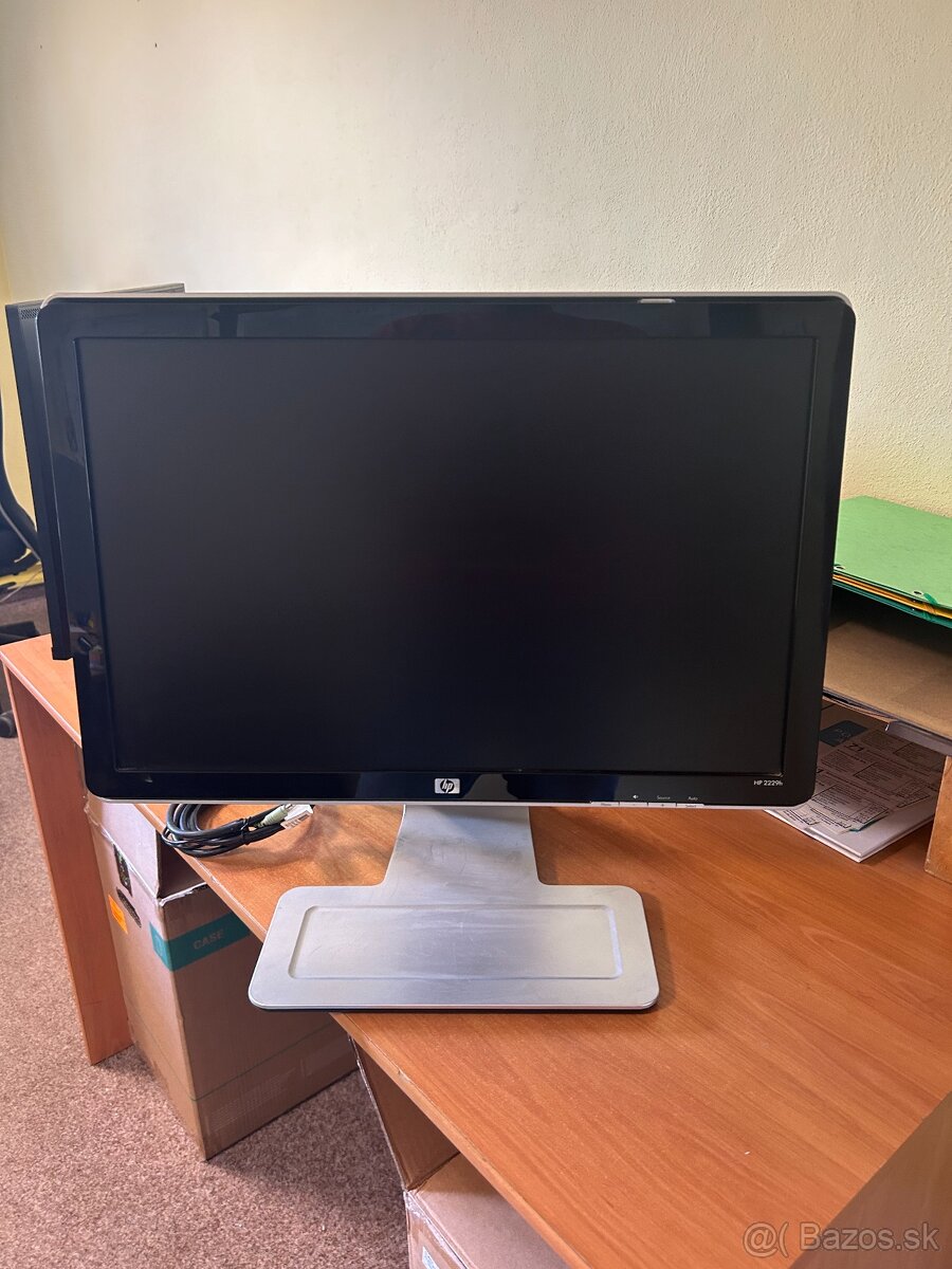 Predám monitory - 2