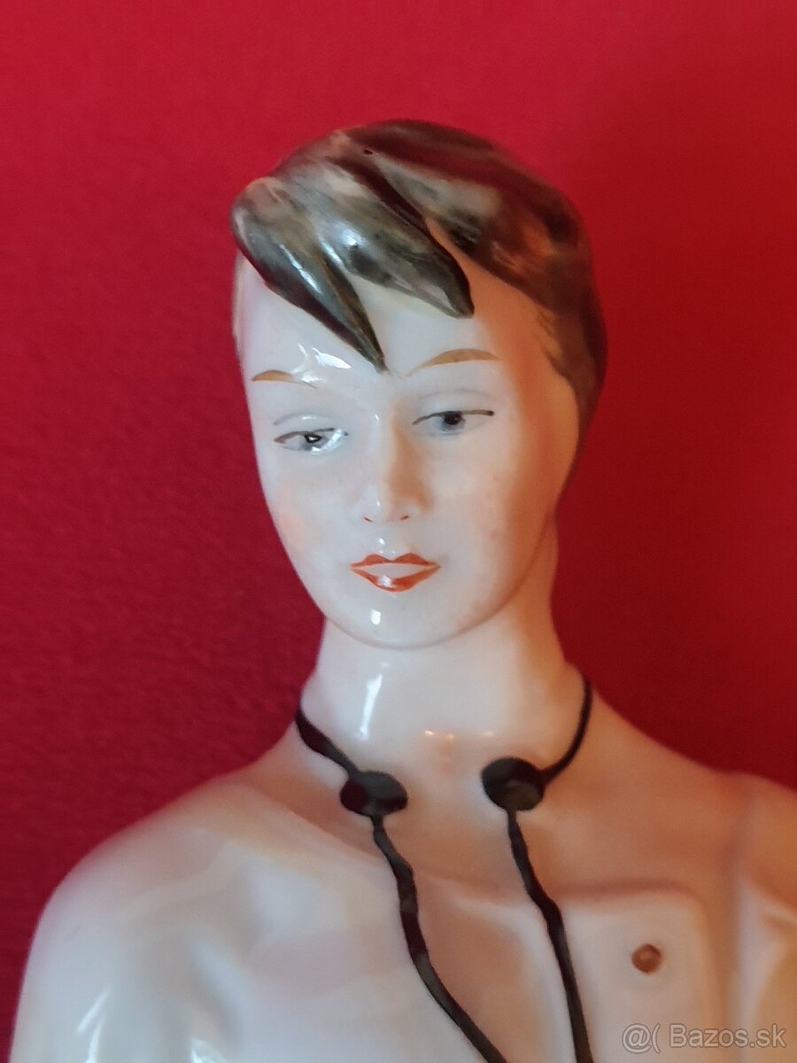 Mladík s walkmanom, Wallendorf, Dáma Royal dux - 2