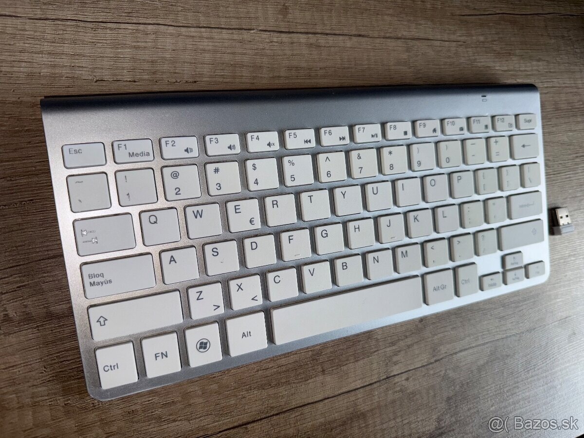 Bezdrôtová klávesnica v štýle Apple | USB prijímač - 2