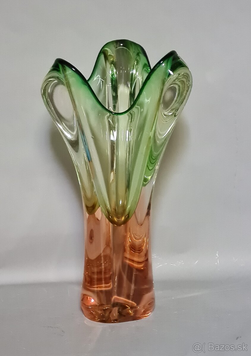 Sklenené dizajnové vázy 1 - 2