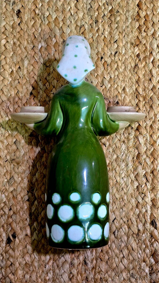 Keramická figúrka – dievča so svietnikmi (retro) - 2