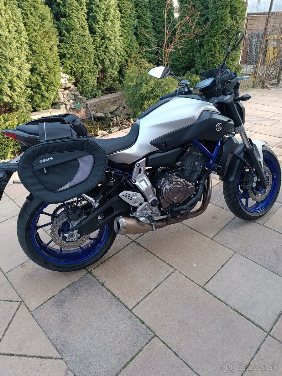 Yamaha MT07 - 2