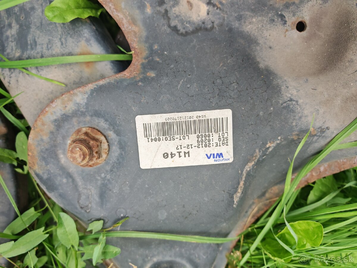 Predná náprava na Kiu Rio - 2