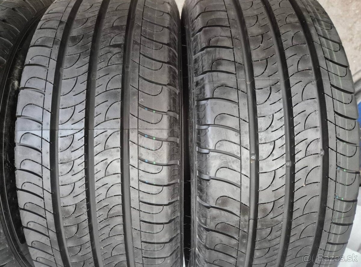 215/60 r17C letné 4 ks GOODYEAR - nejazdené - 2