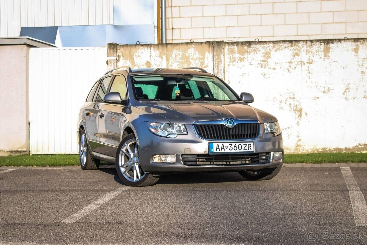 Škoda Superb Combi 2.0 TSI Comfort DSG - 2