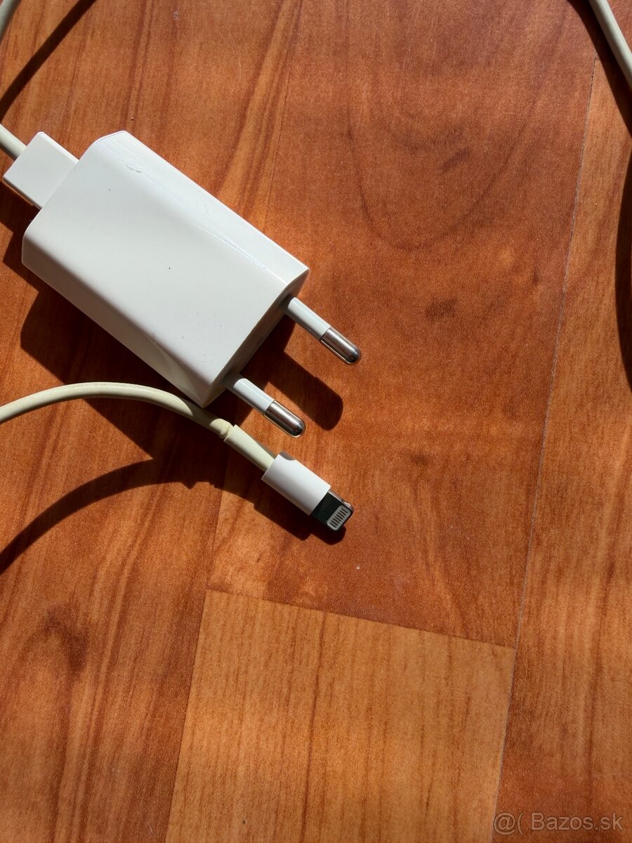 apple nabijacka lightning konektor - 2