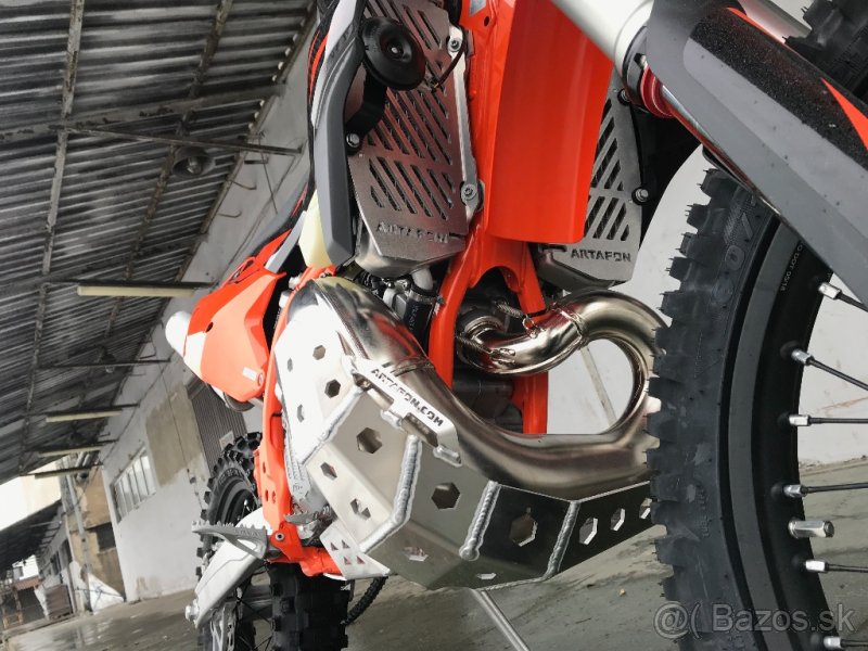Výztuhy kryty chladiče komplet s ventilátorem KTM, Husqvarna