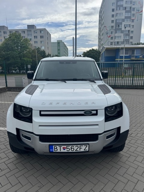 LAND ROVER DEFENDER 110 D250 SE AWD