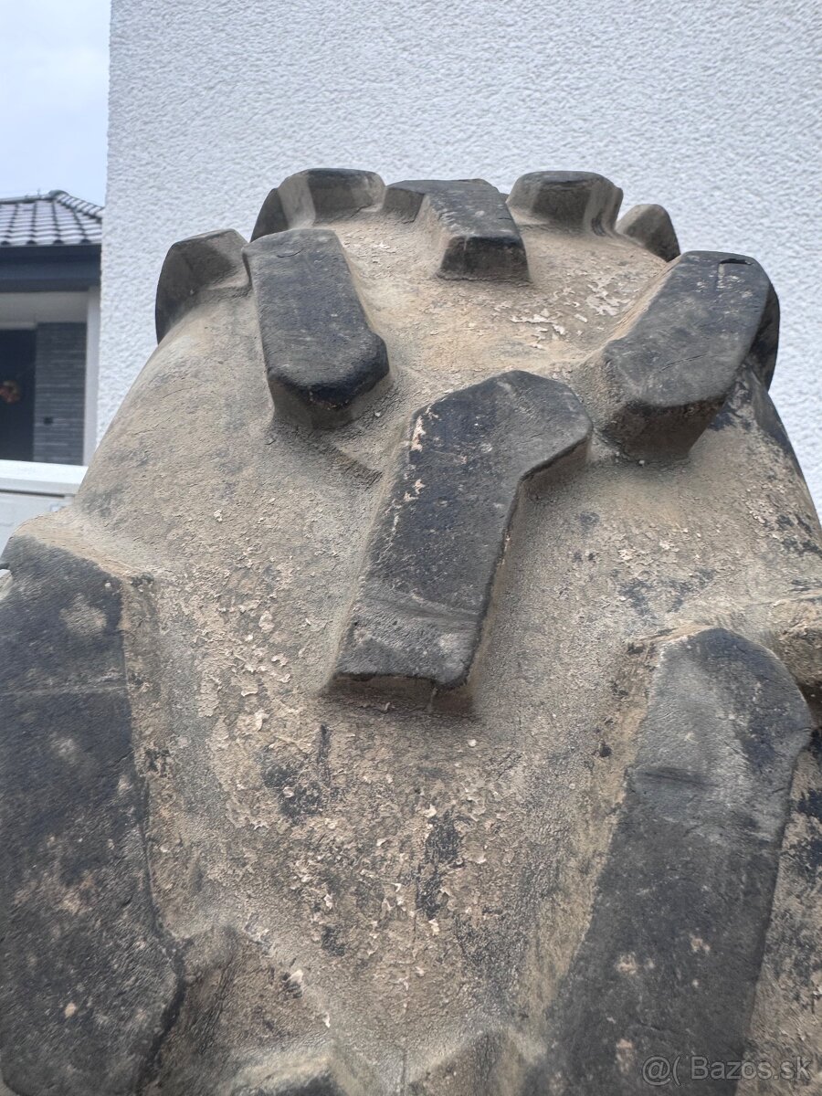 Pneumatiky Carlisle R12 - 2