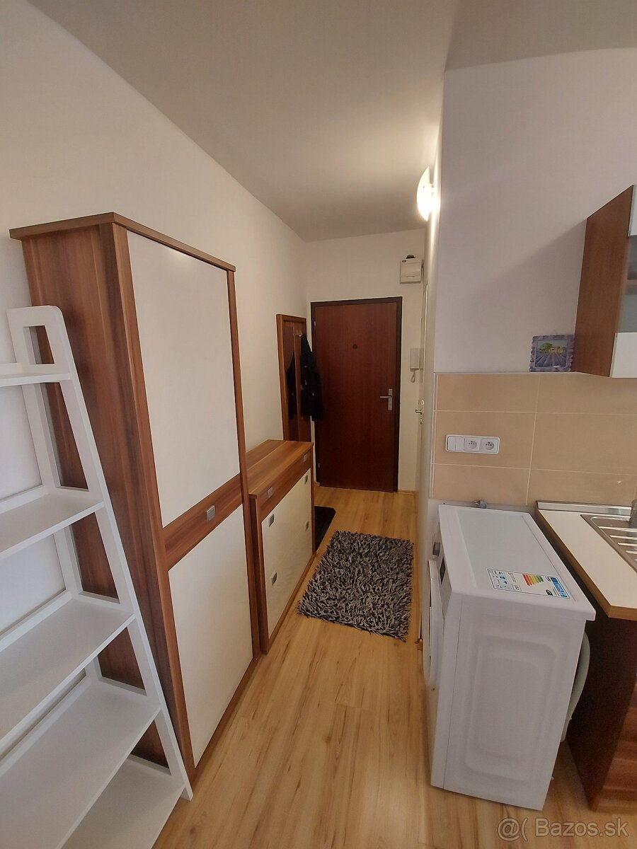 Prenájom 1-izb. bytu - Bystrická, Pezinok - 2