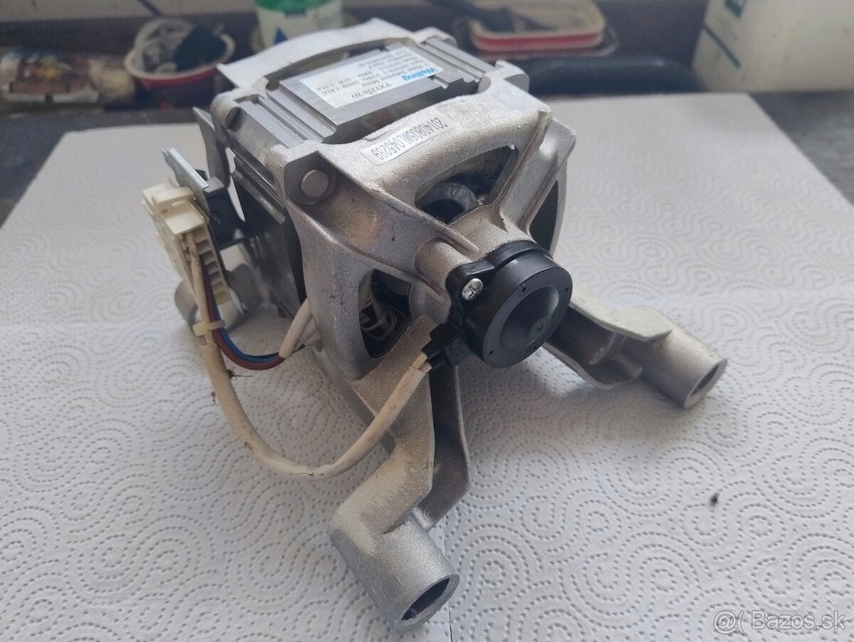 Práčka INDESIT IWDN61282X9C - náhradné diely - 2