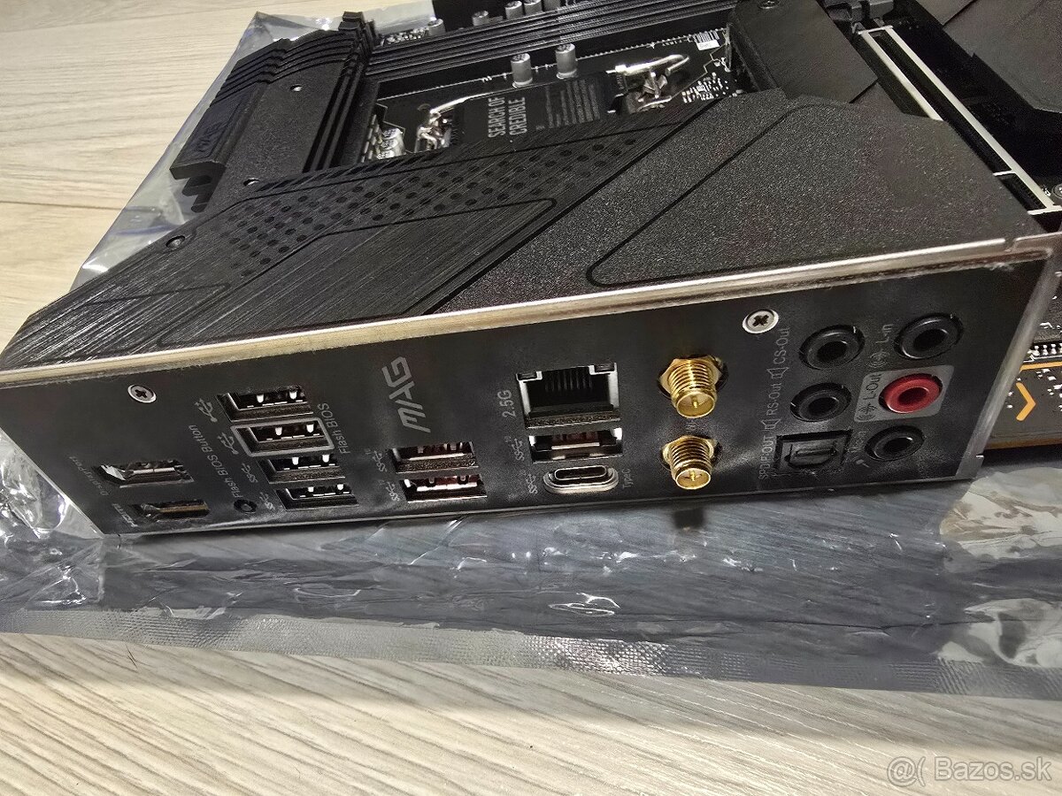 MSI MAG Z690 TOMAHAWK WIFI DDR4 - 2