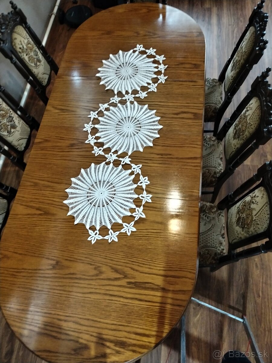 Ručne hačkovaný obrus - nový. - 2