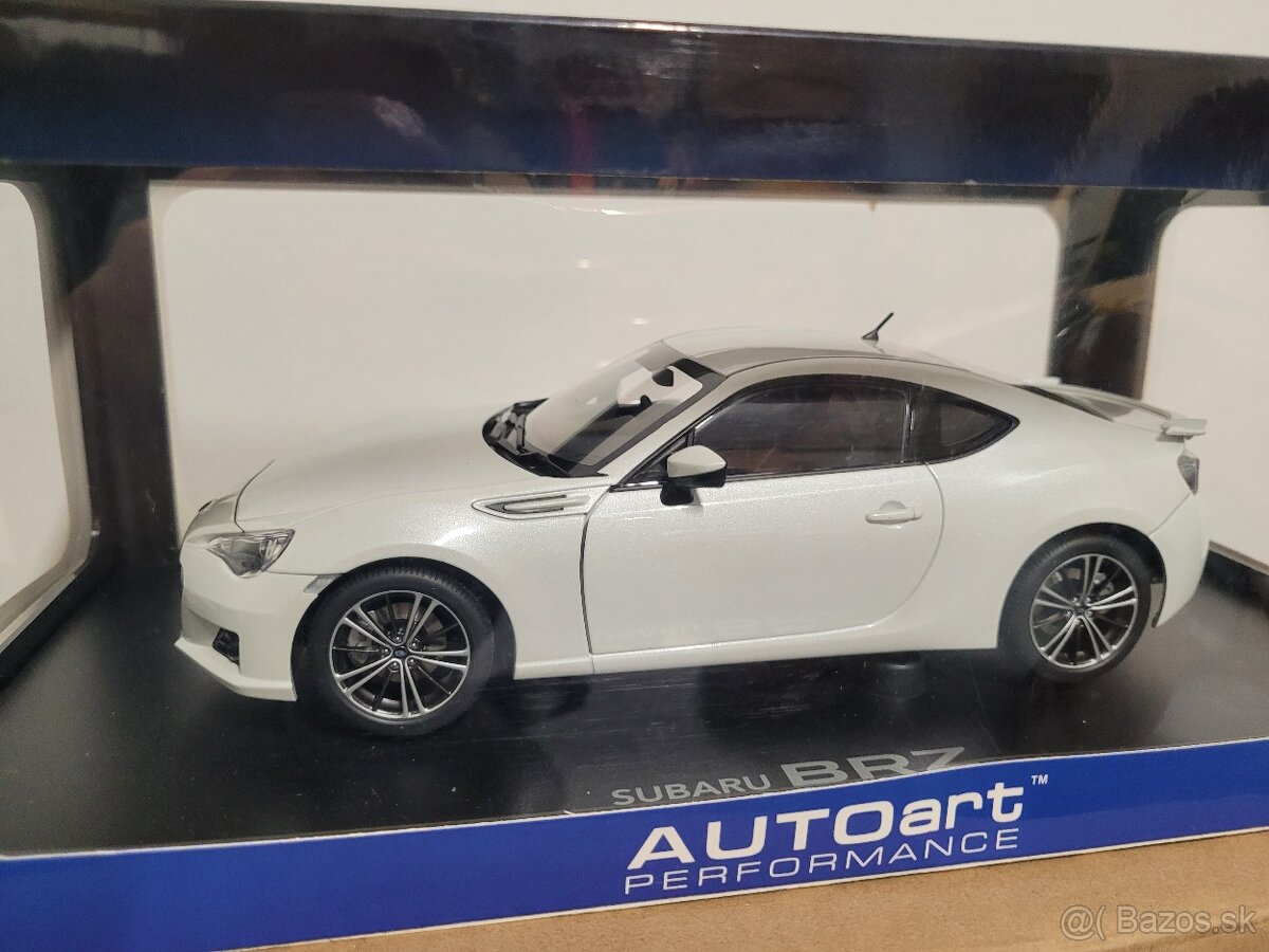 Model Subaru BRZ 1:18 Autoart - 2