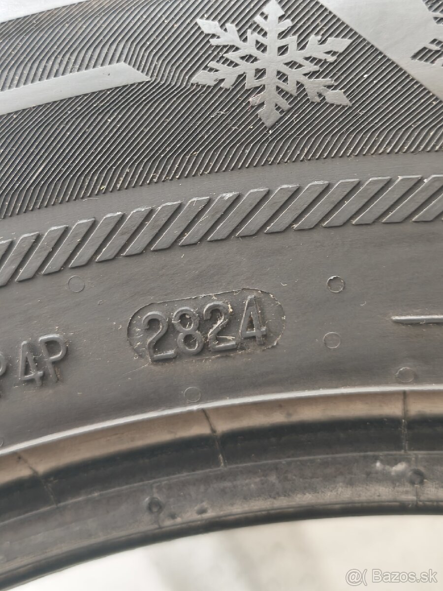 Predám zimné pneu 215/60/17 - 2