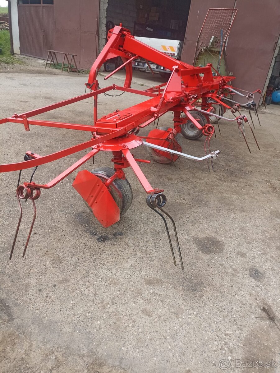 Obracač prevracač Fella TH 520 - 2