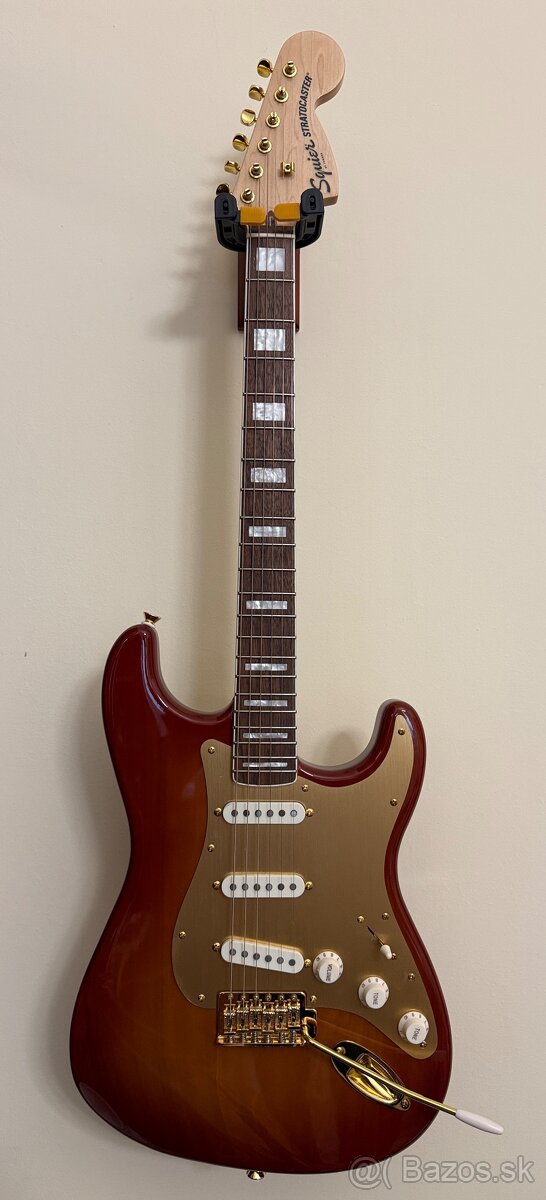 Squier 40th Anniversary Stratocaster - 2