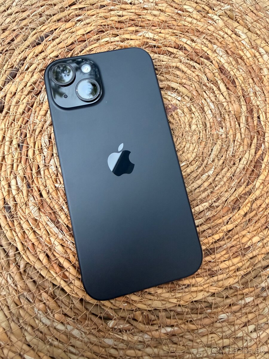 iPhone 15 - 2