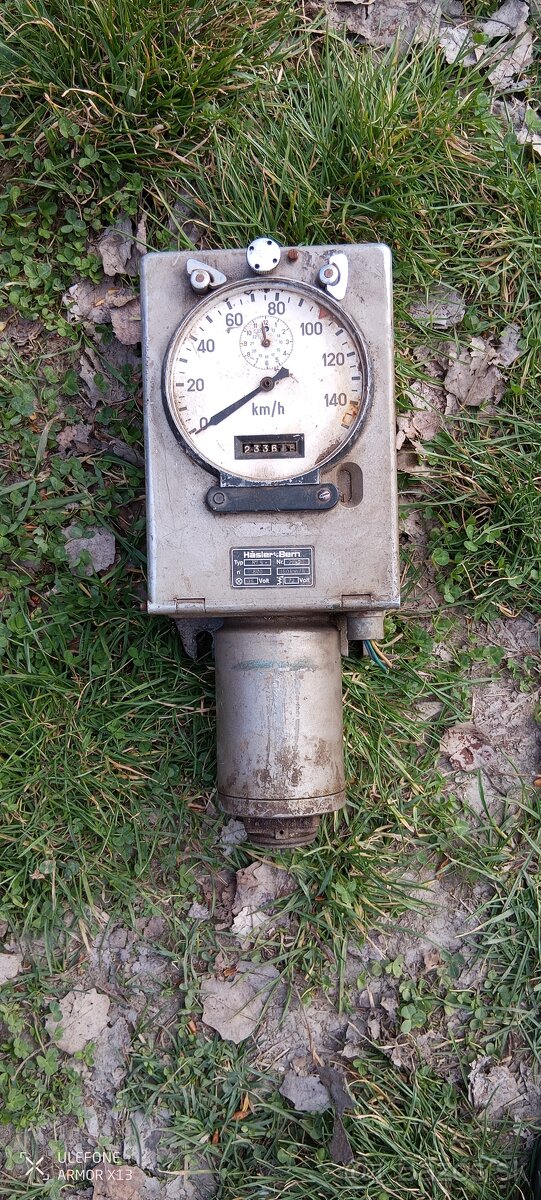 Vlakovy tachometer - 2